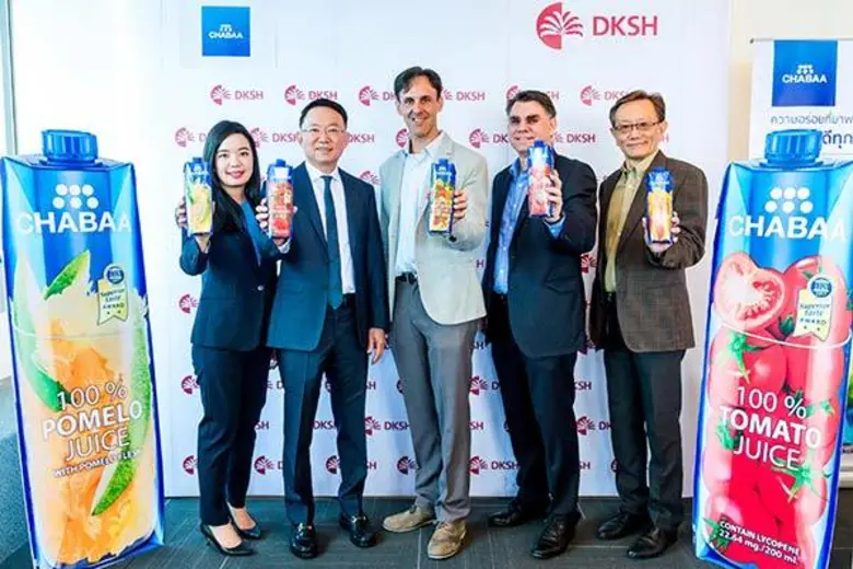 นายวงศ์วุธ กุลปิยะวาจา (ที่ 2 จากซ้าย) กร...