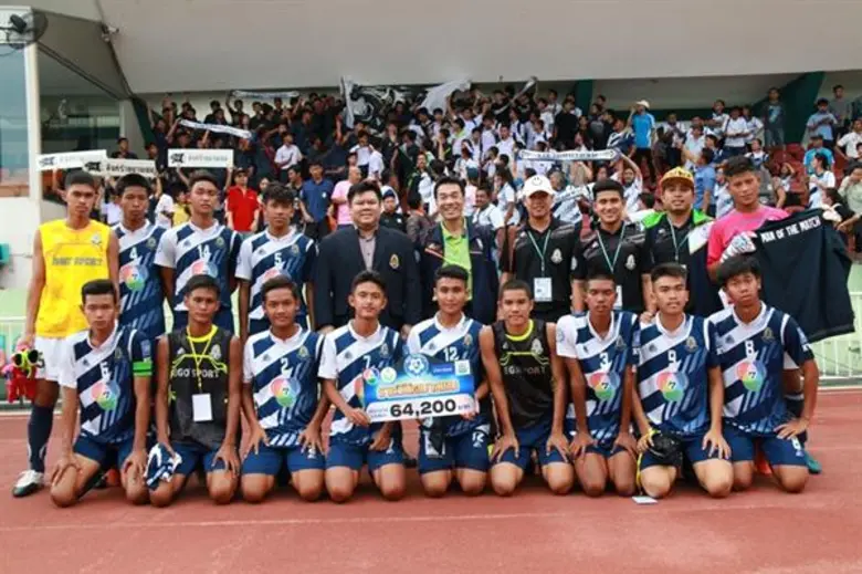 สุรศักดิ์มนตรี-ราชวินิตบางเขน พร้อมดวลเดือด รอบชิงชนะเลิศ ศึกฟุตบอลนักเรียน 7 คน “แชมป์กีฬา 7 สี แชมเปียน คัพ 2017”