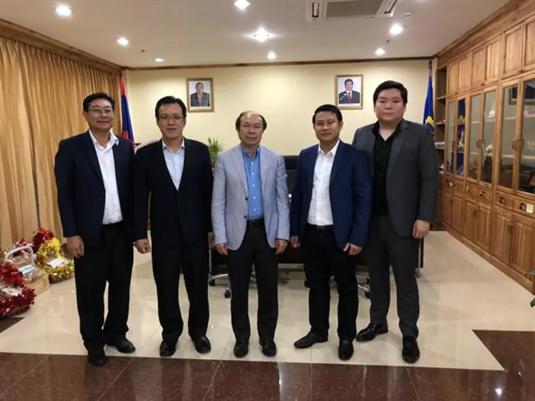 นายเรืองชัย กฤษณเกรียงไกร (ที่ 2 จากซ้าย)...