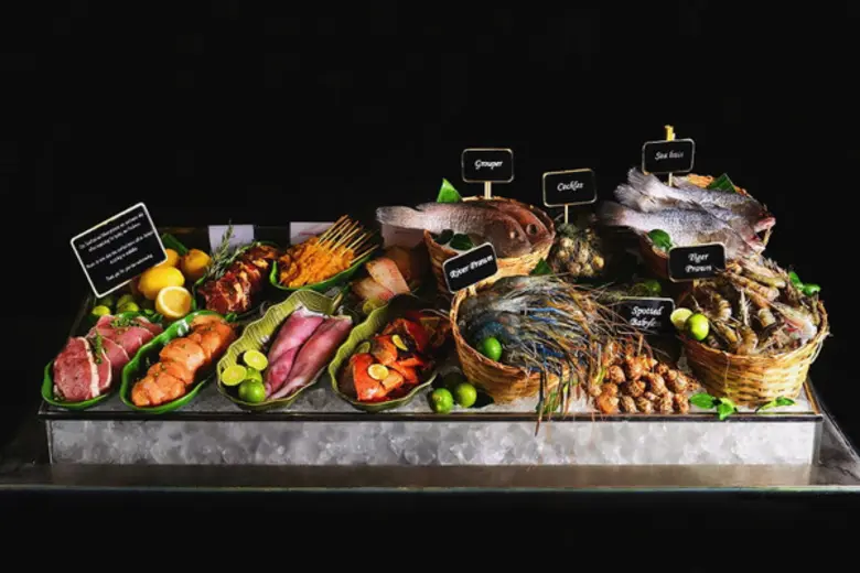 ห้องอาหารนานาชาติ ซิตี้ บิสโทร ขอนำเสนอบุ...