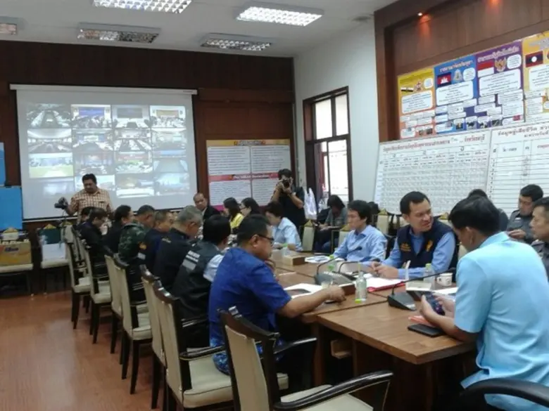 กอ.รมน.จังหวัด ช.บ. ร่วมรับชมการแถลงข่าวสรุปผลการดำเนินงานประจำวันและพิธีปืดศูนย์อำนวยการป้องกันและลดอุบัติเหตุทางถนนผ่านระบบ Video Conference