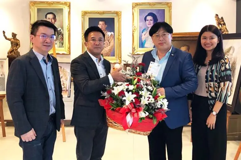 ภาพข่าว: ตลท. แสดงความยินดีแก่ JMART หลังถูกคัดเลือกเข้าคำนวณดัชนี SET100