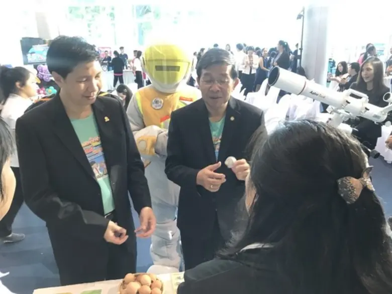 วว.โชว์กิจกรรมสถานีสีเขียว "ไข่น้อยต่อยมด" ในงานแถลงข่าวการจัดงานถนนสายวิทยาศาสตร์ ประจำปี 2561