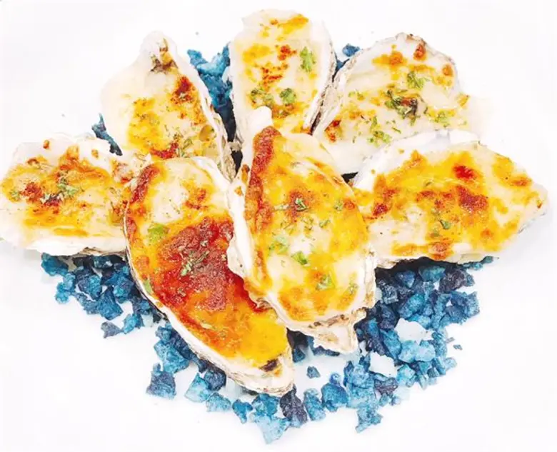 หากมองหาร้านอาหารทานมื้อค่ำ บรรยากาศดีริม...