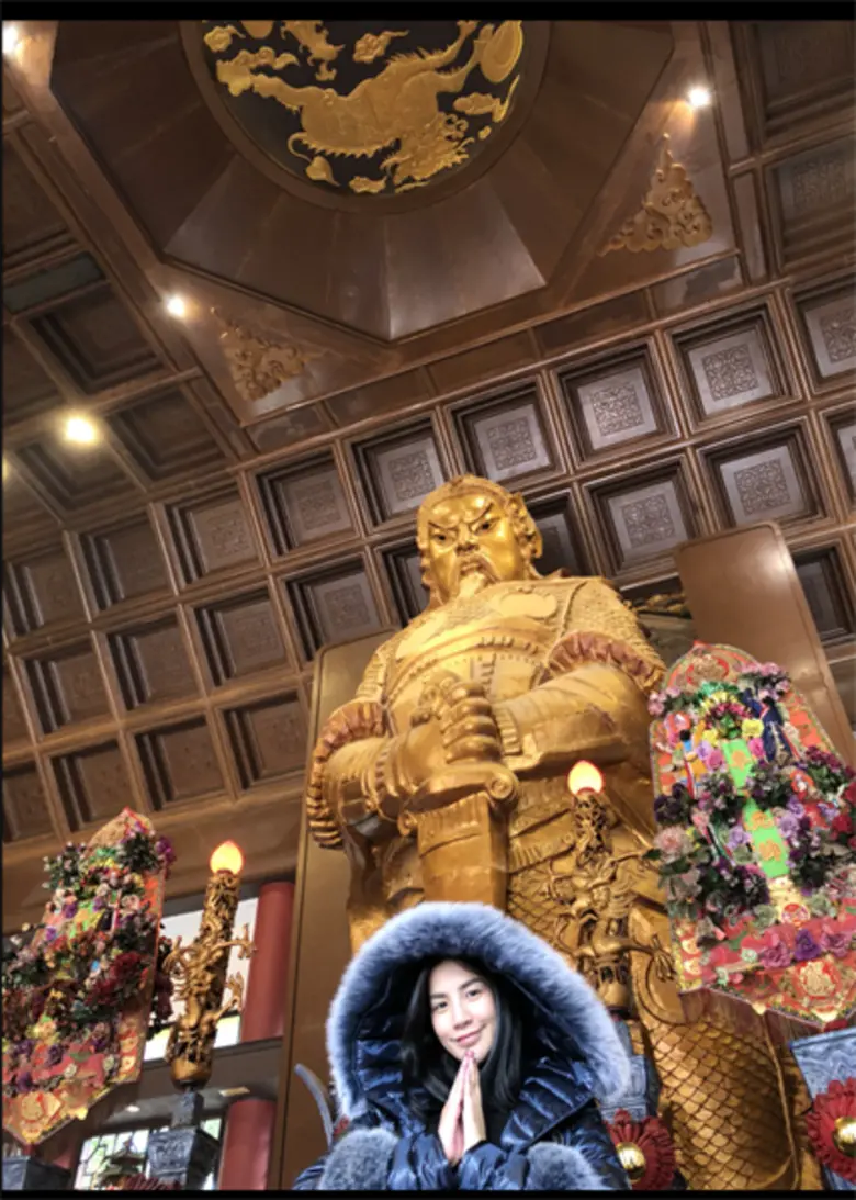 “ใบเตย อาร์สยาม” ควงแขน “ดีเจแมน” แก้ปีชง สวีทหวาน “ฮ่องกง” พร้อมเสริมดวง “ความรัก”