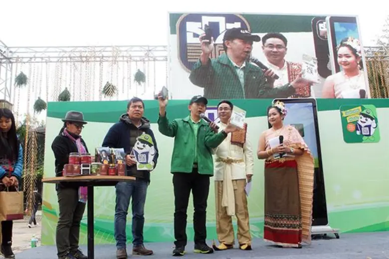 ธ.ก.ส. เปิดตัว A-Mobile / QR Code ตอบโจทย์ไลฟ์สไตล์ยุคดิจิทัลเพื่อยกระดับสู่เกษตรกร 4.0