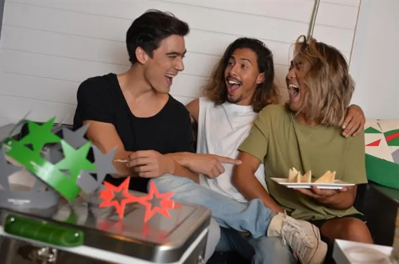 8 เช็คลิสต์จัดเฮ้าส์ปาร์ตี้แบบไม่ยุ่งยาก เพราะ “ปาร์ตี้ที่บ้าน” คือ ที่สุดของการเฉลิมฉลอง…!!