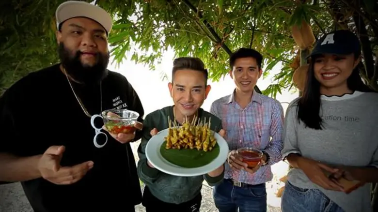 ทีวีไกด์: รายการ “ครัวลั่นทุ่ง” “กอล์ฟ ฟักกลิ้งฮีโร่” เรียนรู้เกษตรพอเพียง ชม “เอ ไชยา” น่ารัก โชว์ฝีมือทำเมนู “ไก่สะเต๊ะ”