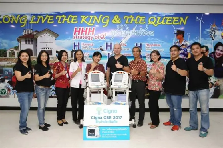 ซิกน่า ประกันภัย มอบเครื่องกระตุกหัวใจไฟฟ้าพร้อมยางยืดเปลี่ยนชีวิต ให้โรงพยาบาลหัวหิน เพื่อส่งเสริมสุขภาพและชีวิตความเป็นอยู่ที่ดีของคนในชุมชน