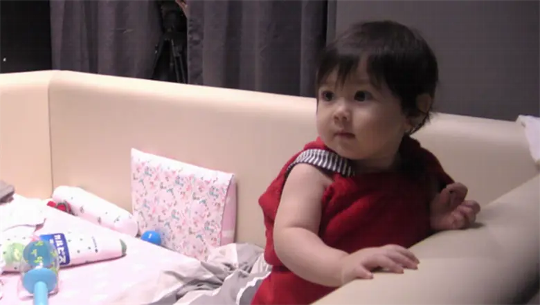 “น้องชูใจ” เงือกสาวสายย่อกับภารกิจรีดน้ำหนักด่วนจี๋ ประกบ “น้องพลอยเจ” เจ้าหญิงตัวน้อยสุดคิ้วท์ พ่วงตำแหน่งนางแบบเฉพาะกิจของคุณพ่อซูเปอร์แมน