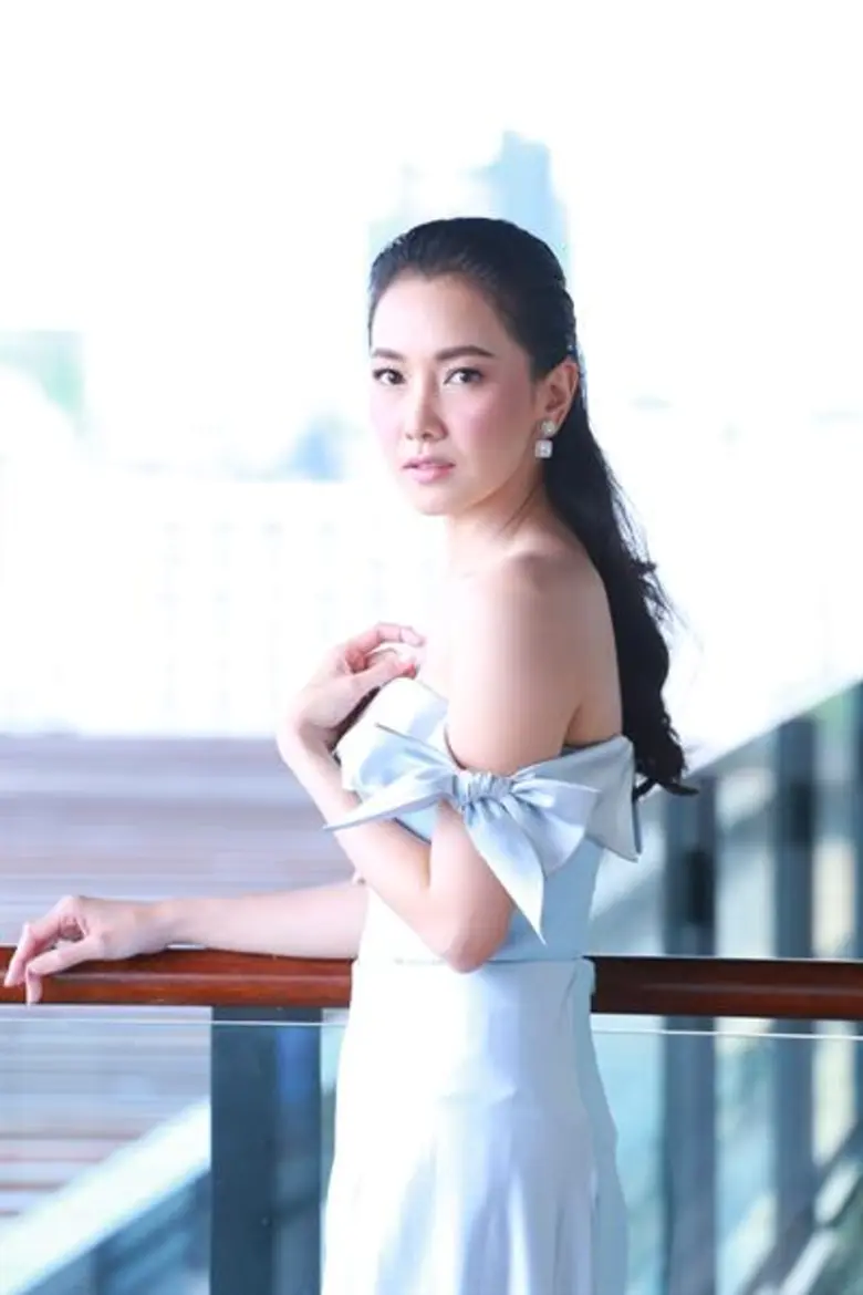 กระแสกำลังเข้มข้นกับบทบาทหญิงสาวแบกโลกของ...