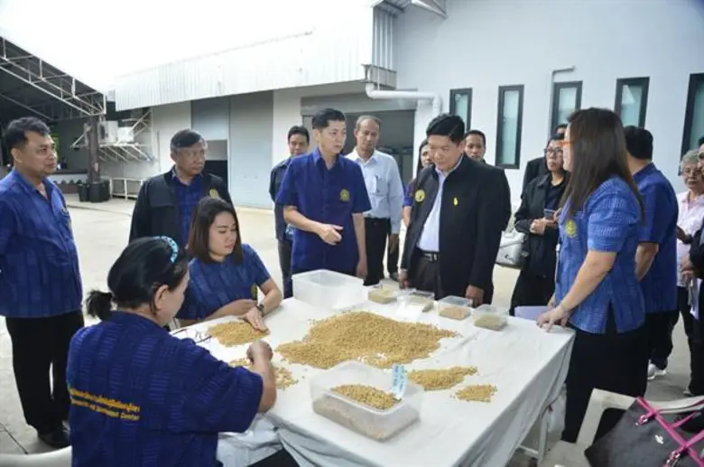 “นายลักษณ์” รมช.กษ. ตรวจเยี่ยมการดำเนินงานของศูนย์วิจัยพัฒนาเมล็ดพันธุ์พืชพิษณุโลก และสำนักวิจัยและพัฒนาการเกษตรเขตที่ 2