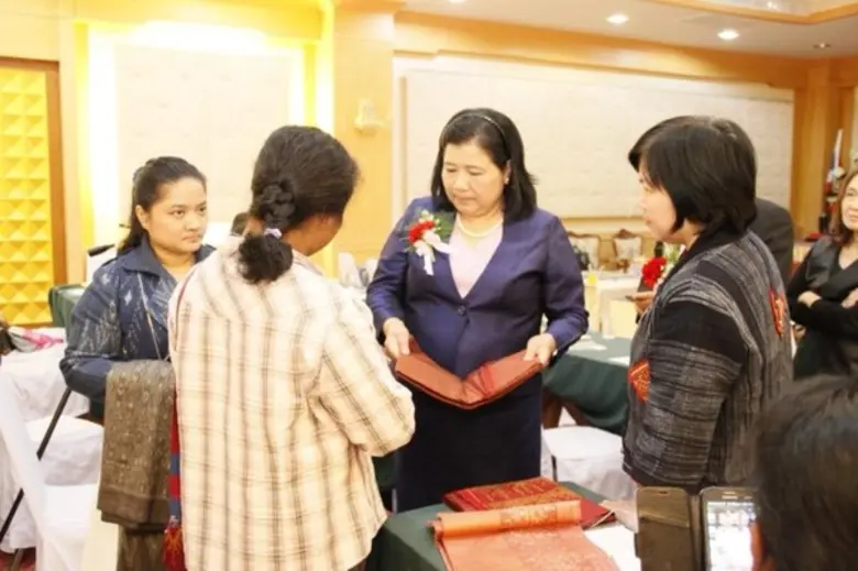 กรมวิทยาศาสตร์บริการ นำเทคโนโลยี Color ID Labeling และผ้ายีนส์ สู่ ผปก. ผ้าไหมทอมือย้อมสีธรรมชาติ เพื่อรองรับตลาด Thailand 4.0