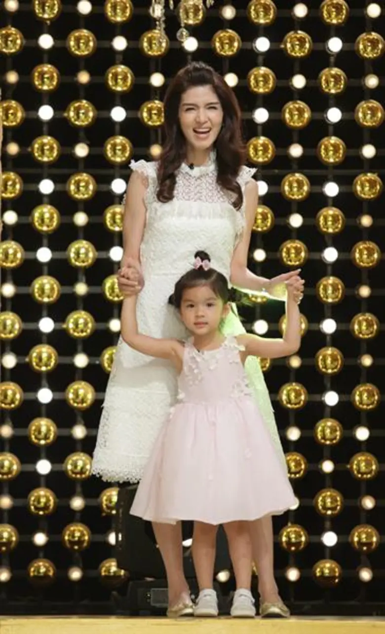 ควันหลงวันเด็ก "3 แซบ" คว้าตัวเด็กฮอต น้อ...