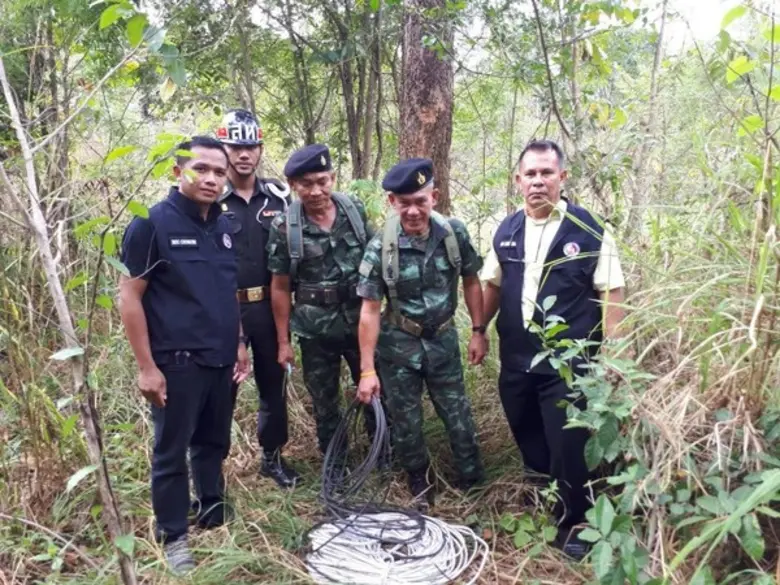 กอ.รมน.จังหวัด ช.บ. ร่วมตรวจสอบพื้นที่ ค่ายลูกเสือวชิราวุธ อ.ศรีราชา จ.ชลบุรี หลังจากมีการแจ้งว่ามีการตัดไม้พะยุงในพื้นที่