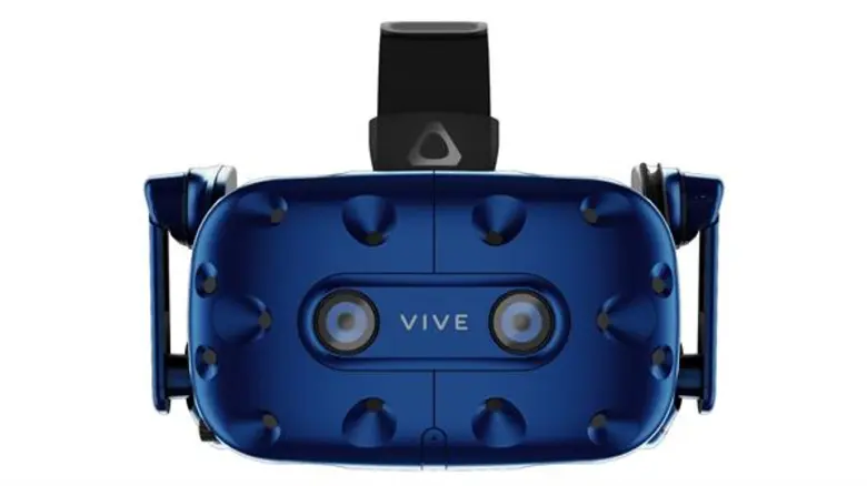 HTC VIVE ยกระดับประสบการณ์ VR สุดพรีเมี่ยม ประกาศเปิดตัว รุ่นอัพเกรด VIVE PRO และ Vive Wireless