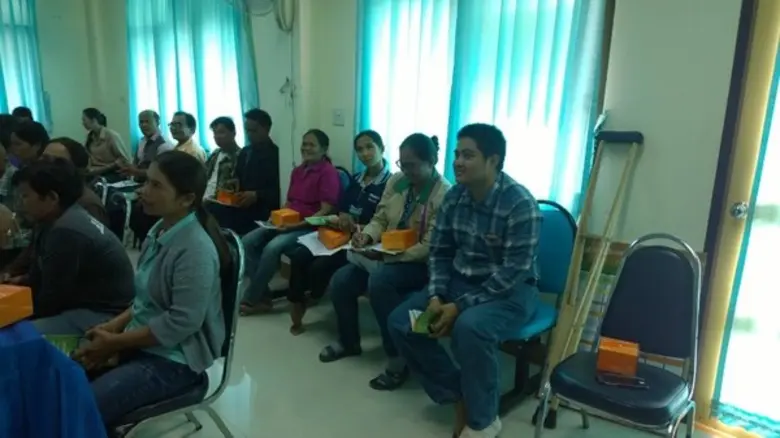 จังหวัดเพชรบุรีพลิกวิกฤติหลังน้ำท่วม จัดอบรมโรงเรียนเกษตรกรทำนาให้เกษตรกรในพื้นที่