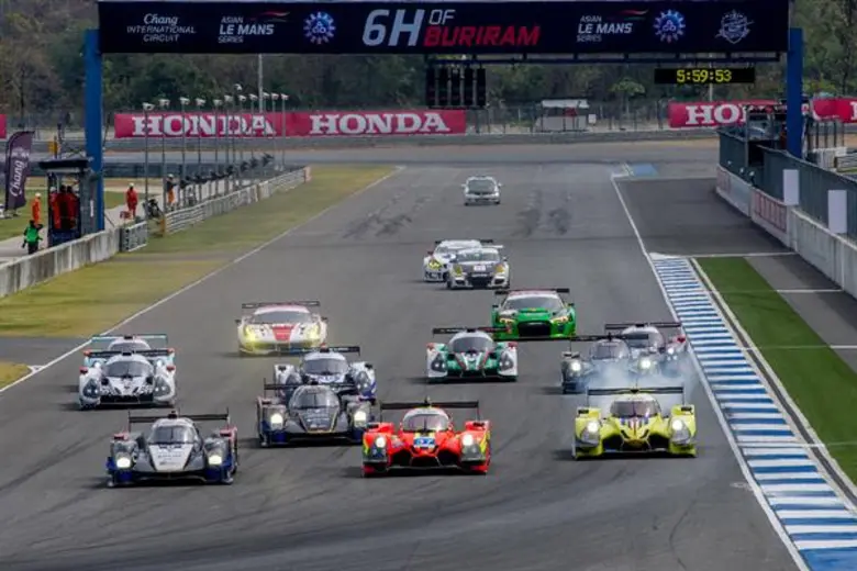 “เอเชียน เลอมังส์” ?ดวลสุดโหด “ทีมเฉินหลง” ผงาดแชมป์ แฟนหลายหมื่นแห่ชมแน่น “สนามช้างฯ” รับวันเด็กแห่งชาติ