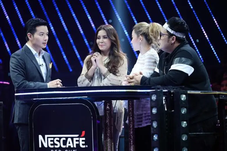 รายการ "ร้องแลก แจกเงิน Singer Takes It A...