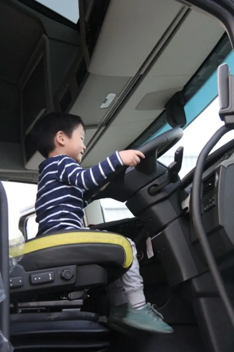 วอลโว่ กรุ๊ป จัดงานวันเด็ก สร้างจิตสำนึกด้านความปลอดภัย