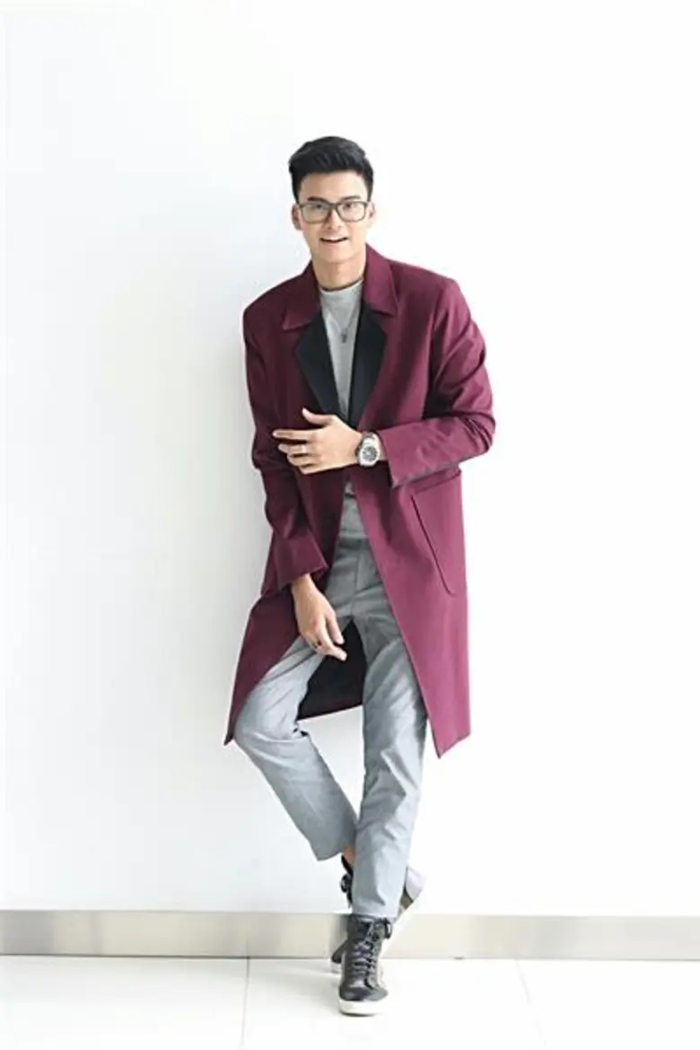 Gossip News: ต้น - นนท์ แทคทีมร่วมลุ้นไปกับสุดยอดคนฟังแห่งปี 88.5 EDS ใน E-D-S Big Bonus Special