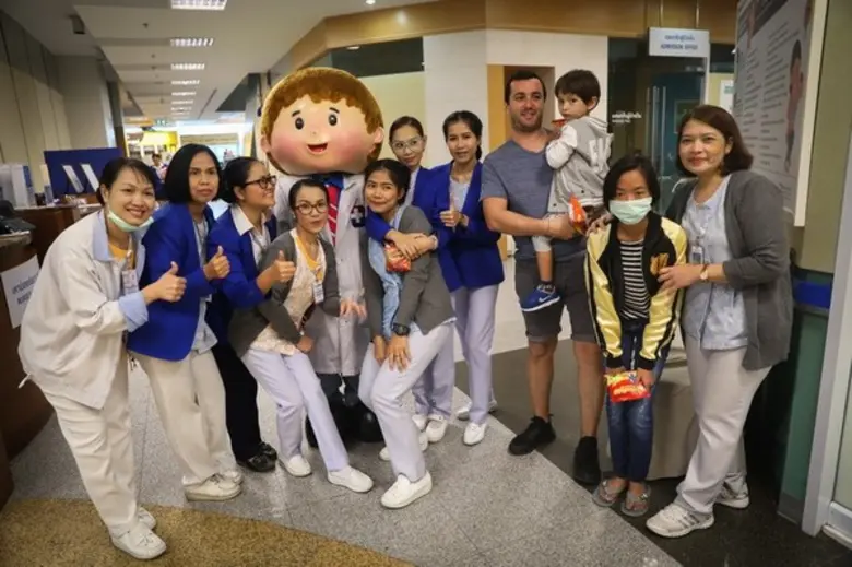 "เด็กเอ๋ย...เด็กดีต้องมีหน้าที่ 10 อย่างด...