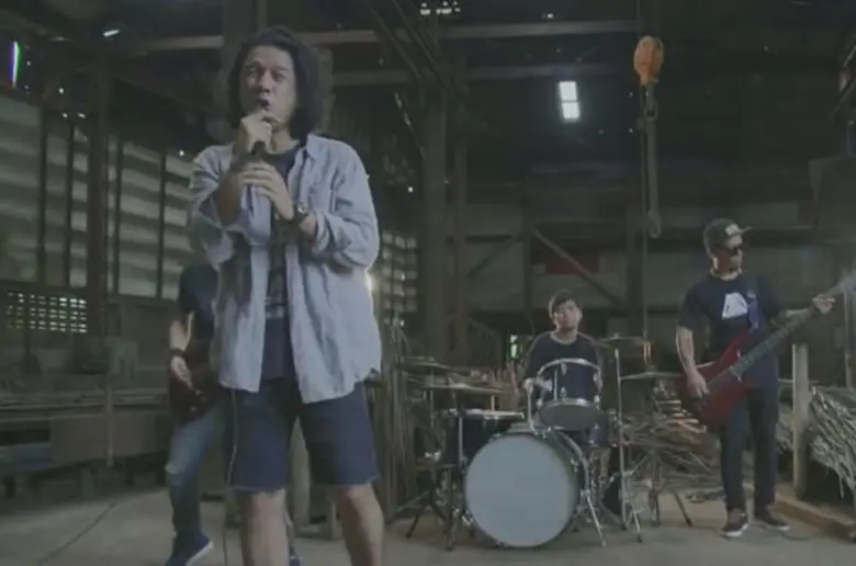 “โบอิ้ง” รับบทโค้ชนักชก ส่งเอ็มวี “นักรบ” กระตุ้นคนทำดี