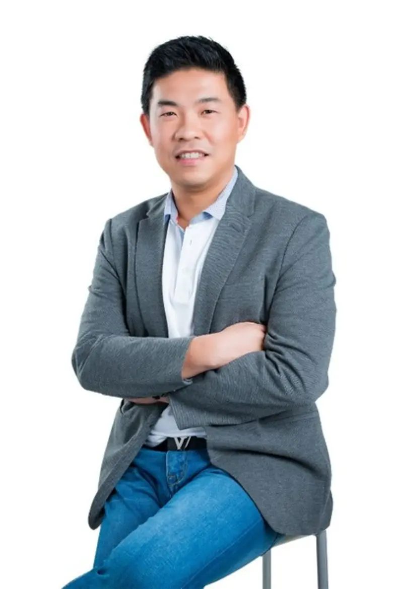 เป็นคนรุ่นใหม่เจนเนอเรชั่นที่ 2 ของครอบคร...