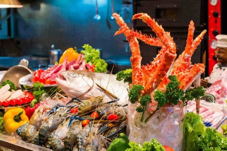 คาราวาน ซีฟู๊ด สดๆ ตามคำเรียกร้องที่ 92 ค...