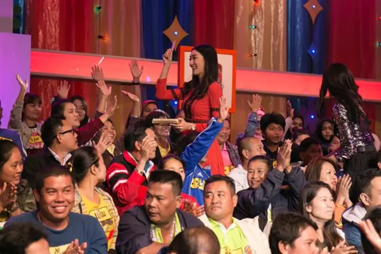 “น้าเน็ก-นุนี” 2 พิธีกรมหาชนเปิดตัว “ราคาพารวย” ซีซั่น5 ซีซั่นแห่งทอง ดึง “แพนเค้ก” สร้างความฮาพาคนไทยรวยทั้งประเทศ!!!