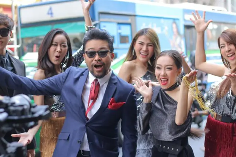 “น้าเน็ก-นุนี” 2 พิธีกรมหาชนเปิดตัว “ราคาพารวย” ซีซั่น5 ซีซั่นแห่งทอง ดึง “แพนเค้ก” สร้างความฮาพาคนไทยรวยทั้งประเทศ!!!