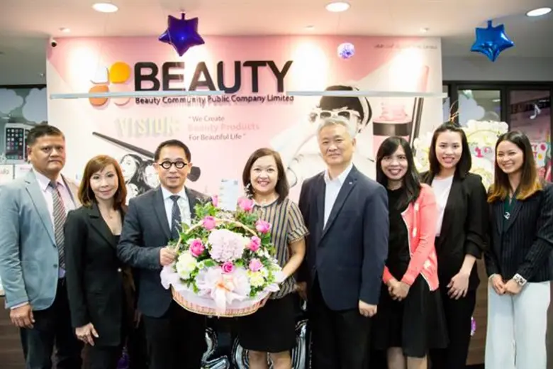 นายแพทย์สุวิน ไกรภูเบศ(ที่ 3 จากซ้าย) ประ...