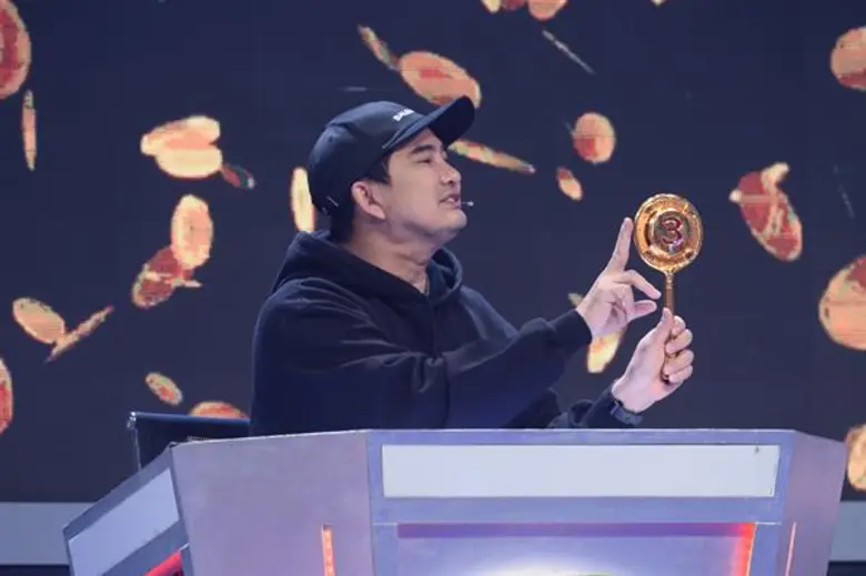 ทีวีไกด์: รายการ "Singer Auction เสียงนี้มีราคา" เดือดยิ่งกว่าเดือด!!! “อ้อน ลัคนา” ทุ่มเงินซื้อผู้ชาย ตัดหน้าเหล่าตัวแม่ “พจน์-อ้วน-โหน่ง”