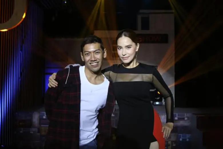 รายการ "ทอล์ก-กะ-เทย Tonight" อาทิตย์นี้ ...