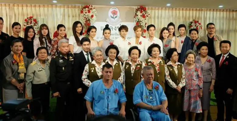 กุ๊กกิ๊ก มรกต พูลผล นางเอกสาว จากละคร "คู...