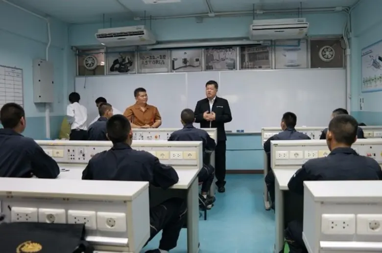 ฟูจิ ซีร็อกซ์ พรินเตอร์ ร่วมมือกับโรงเรียนพระดาบส เปิดหลักสูตรเสริมวิชาชีพทางเลือก “เทคโนโลยีเครื่องพิมพ์สำนักงาน” เป็นครั้งแรกในประเทศไทย