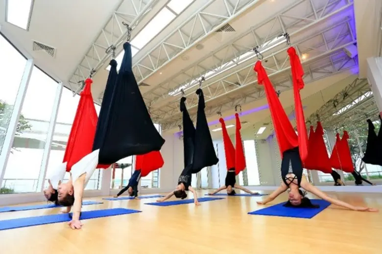 เพื่อหุ่นสวย สุขภาพดี “โยคะฟลาย” เทรนด์สุดฮิตของการออกกำลังกาย