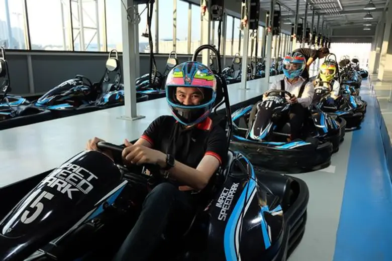 เจอเนสส์ฯ ชวนสื่อมวลชนขับโกคาร์ทสุดมันในงานเลี้ยงขอบคุณสื่อฯ