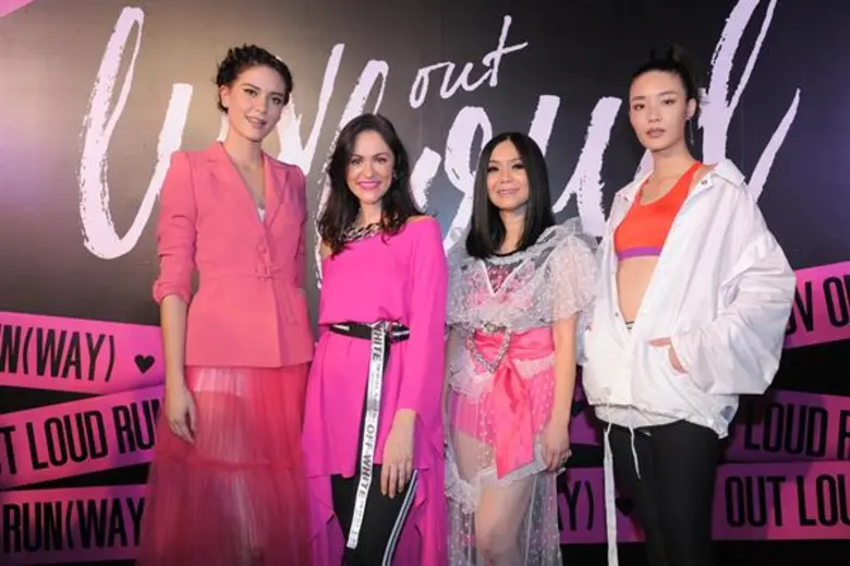 ถึงหน้าจะแซ่บแต่ใจสวยเว่อร์ค่ะซิสเมื่อ NY...