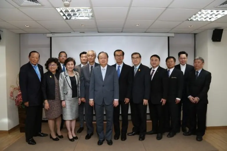 พาณิชย์ เผยทิศทางปี ๒๕๖๑ เตรียมความพร้อมผลักดันอุตสาหกรรมอัญมณี และเครื่องประดับไทยเป็นศูนย์กลางการค้าอัญมณีและเครื่องประดับโลก