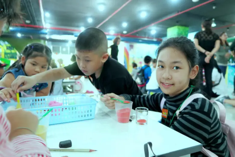 วันเด็กปีนี้ แบรนด์จูเนียร์ เปิดโลกวิทยาศาสตร์ให้น้องๆ สร้างเสริมความรู้