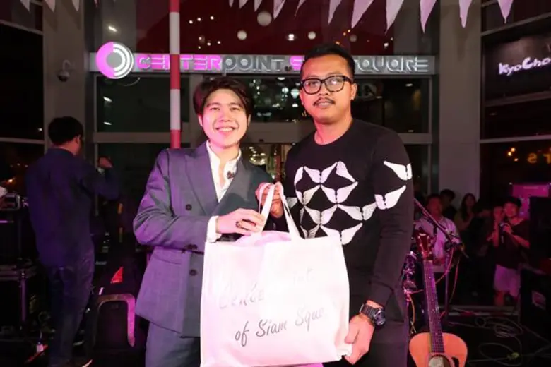 นายกฤษติชา ขวัญกิจสัจจาพร ผู้ช่วยผู้จัดกา...