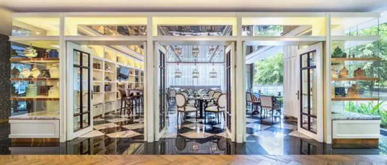 ฉลองค่ำคืนวันวาเลนไทน์สุดพิเศษไปกับ บุฟเฟ่ต์นานาชาติมื้อค่ำเลิศรส  ณ ห้องอาหาร เดอะ เรนทรี คาเฟ่ โรงแรม ดิ แอทธินี โฮเทล แบงค็อก, อะ ลักซ์ชูรี คอลเล็คชั่น โฮเทล