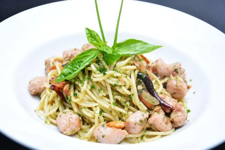 ห้องอาหารเรือนต้น ค๊อฟฟี่ช๊อป นำเสนอเมนูเ...