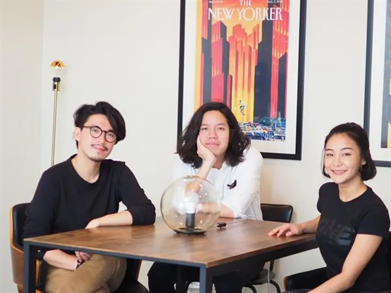 - เจ. วอลเตอร์ ธอมสัน กรุงเทพฯ ร่วมกับ กร...