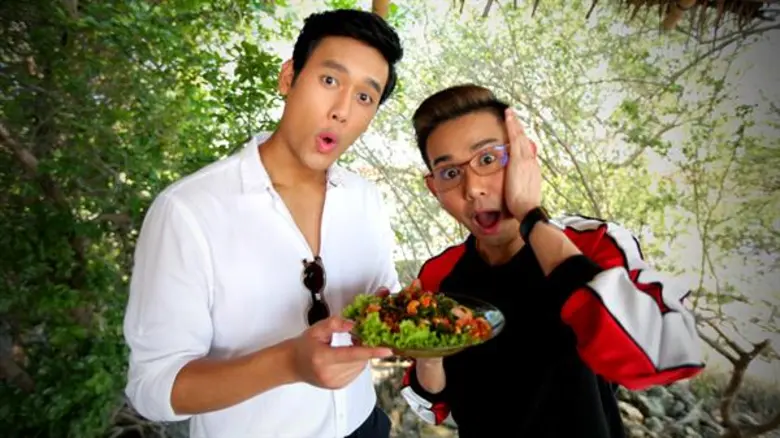 รายการ "ครัวลั่นทุ่ง" ทาง ช่อง 8 เข้มทุกเ...