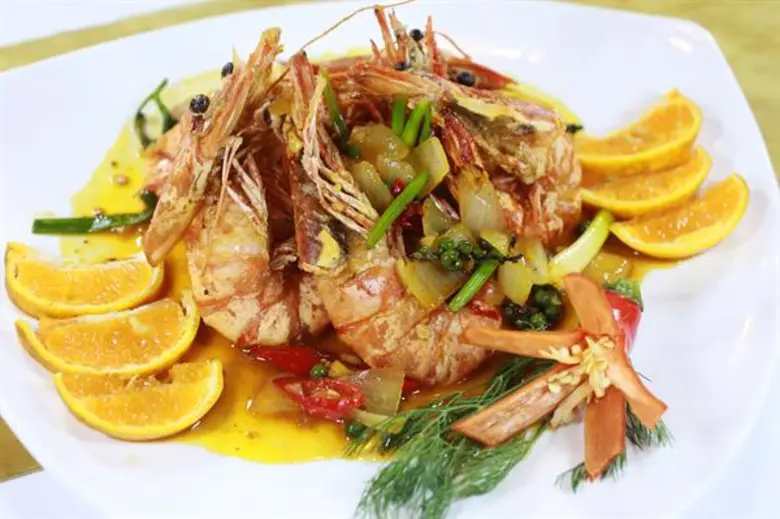 ห้องอาหารเวียดนาม เลอ ดานัง โรงแรมเซ็นทาร...