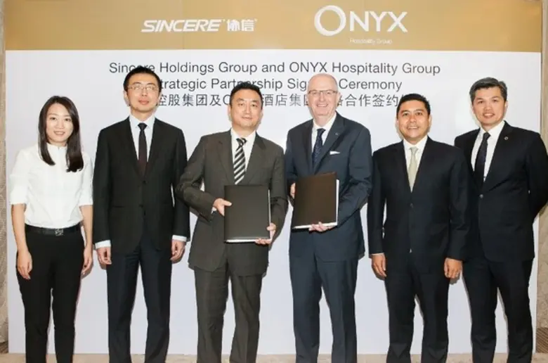 พิธีลงนามข้อตกลงร่วมเป็นพันธมิตรทางธุรกิจ...