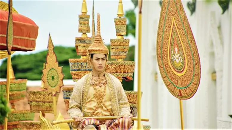 'เมืองโบราณ’ ร่วมเฉลิมพระเกียรติยิ่งใหญ่ เปิด 'พระพุทธบาทจำลอง’ ถ่าย 'ศรีอโยธยา’