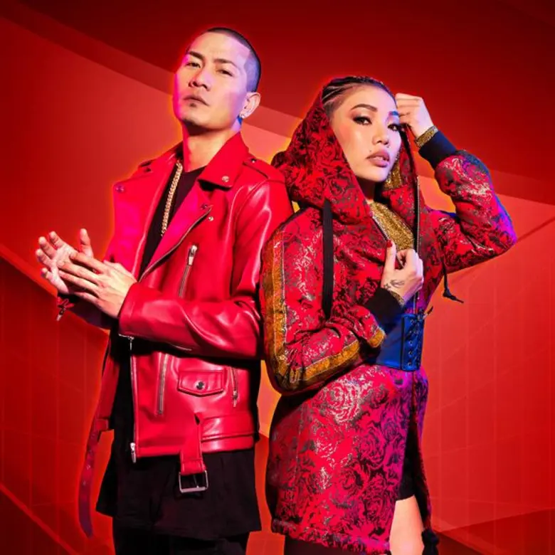 หลังจูงมือกันปล่อยซิงเกิลด้วยกันครั้งแรก ...